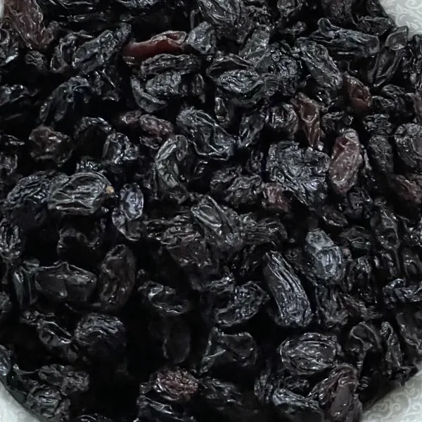 Qizilcha dark seedless raisins from Uzbekistan - bulk wholesale